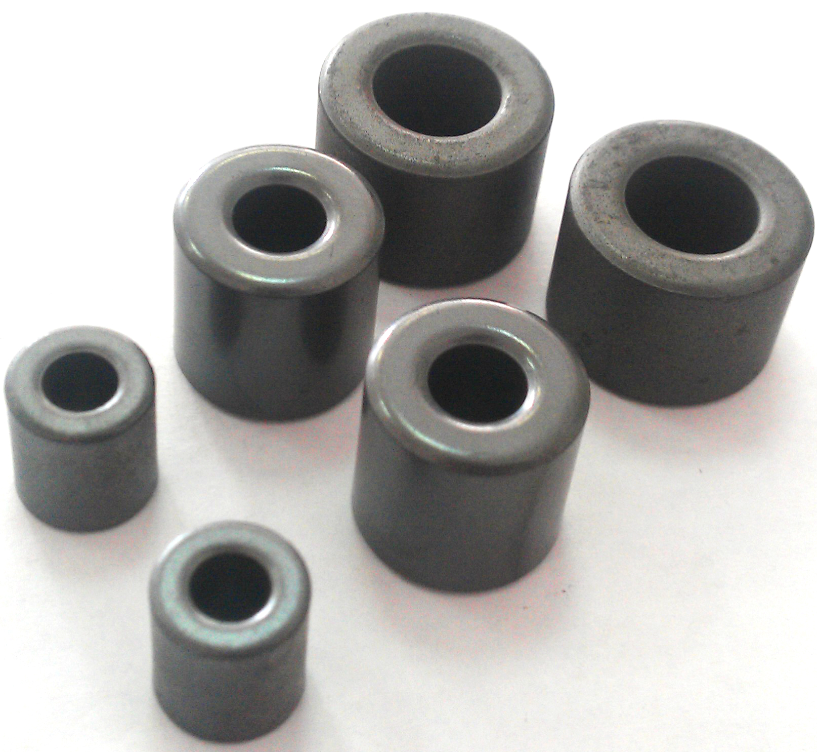 EMI-suppression tubular cores CST